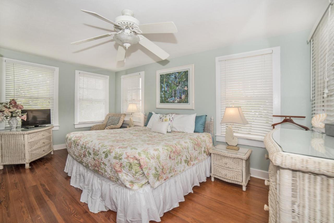 Sun N Fun Beachfront Vacation Rentals Indian Shores Exteriér fotografie