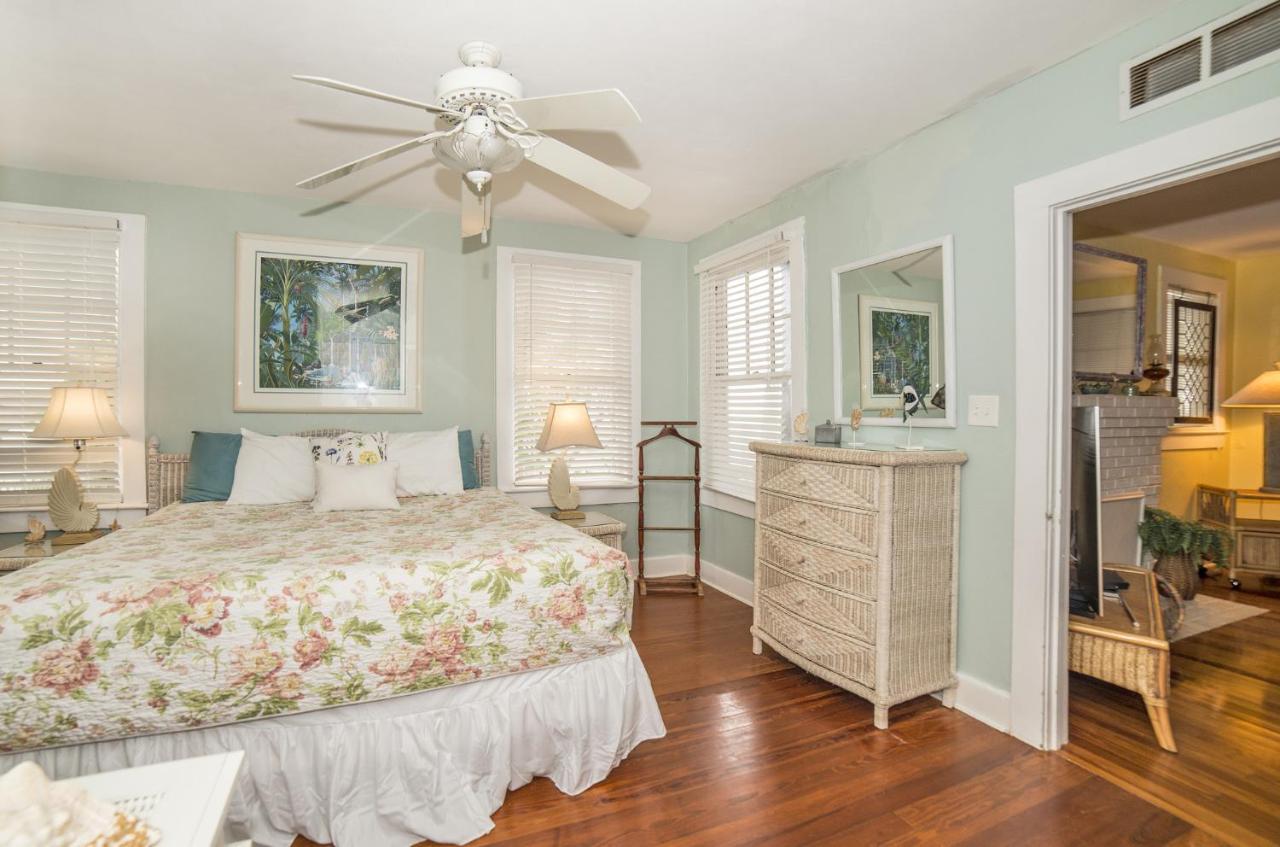 Sun N Fun Beachfront Vacation Rentals Indian Shores Exteriér fotografie
