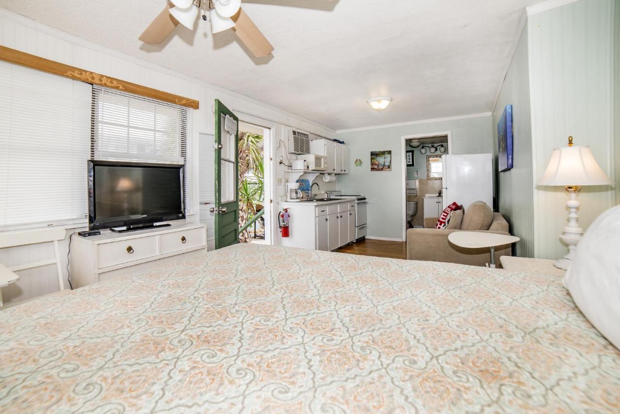 Sun N Fun Beachfront Vacation Rentals Indian Shores Exteriér fotografie